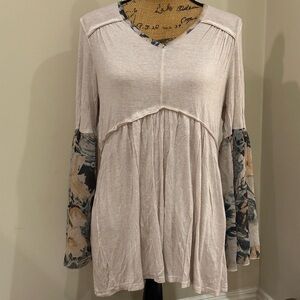 Style & Co. Cream long sleeve relaxed tunic with asymmetrical style